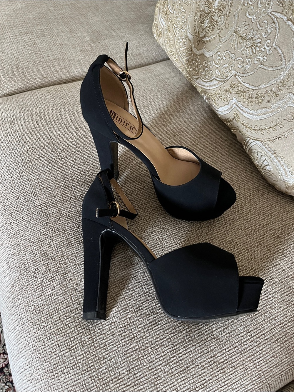 IDIFU Black Suede Peep-Toe Ankle Strap Platform Thick Heels Size 7